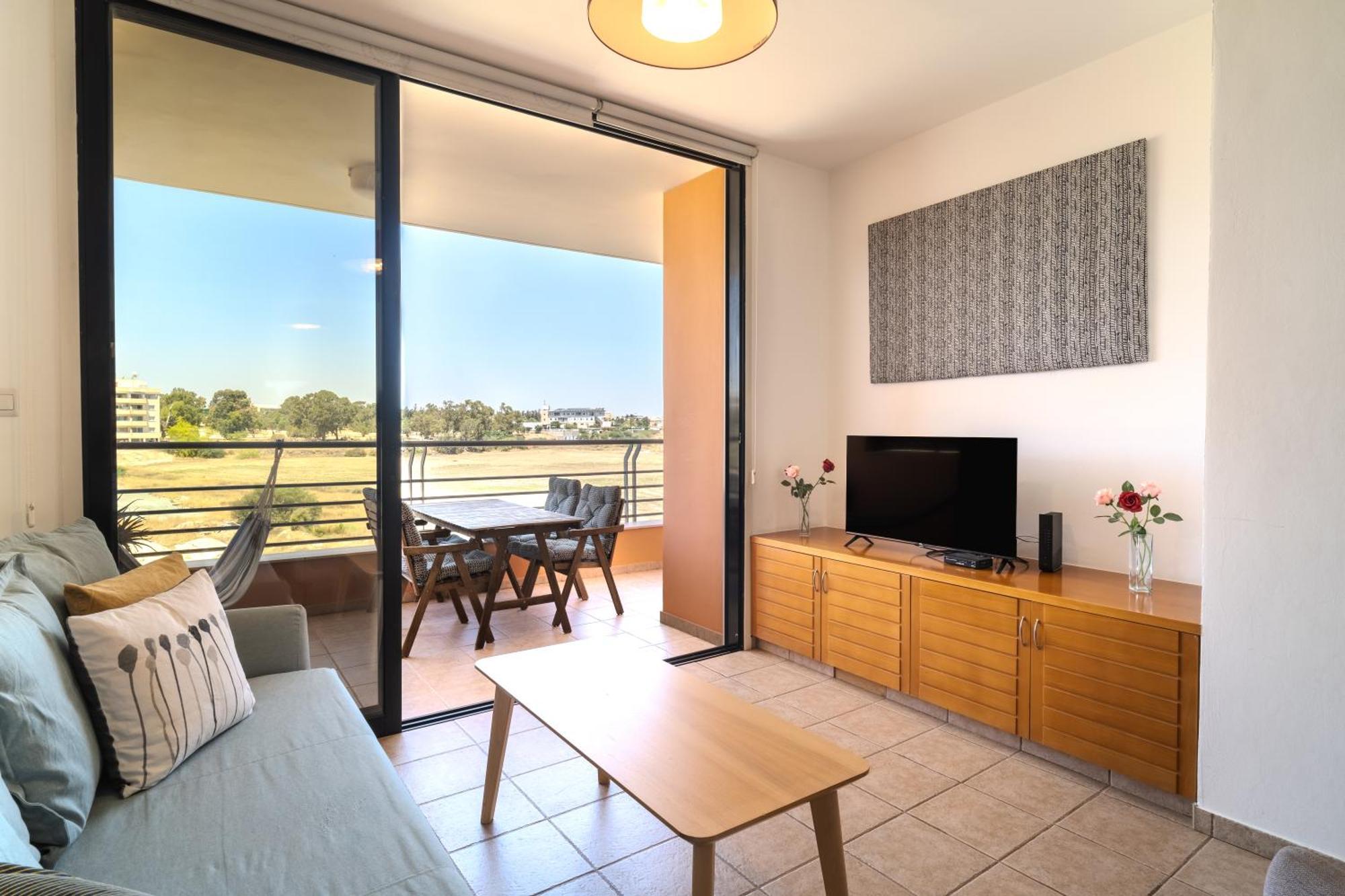 Isabella One Bedroom ลาร์นาคา ภายนอก รูปภาพ