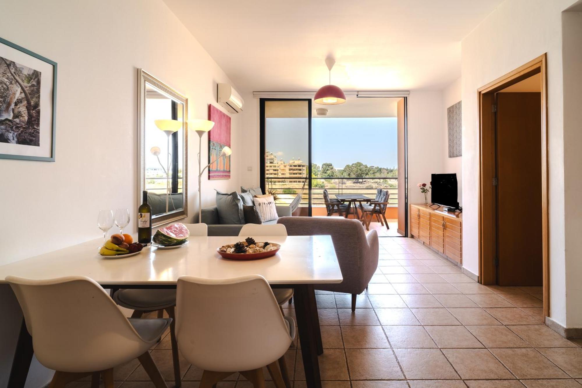 Isabella One Bedroom ลาร์นาคา ภายนอก รูปภาพ